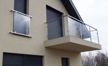 Balustrady szklane zewnętrzne