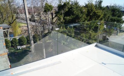 Balustrady szklane zewnętrzne