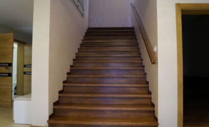 Stopnie z podstopniami na beton